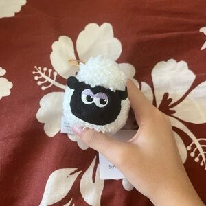 shaun the sheep plush keychain new with tags